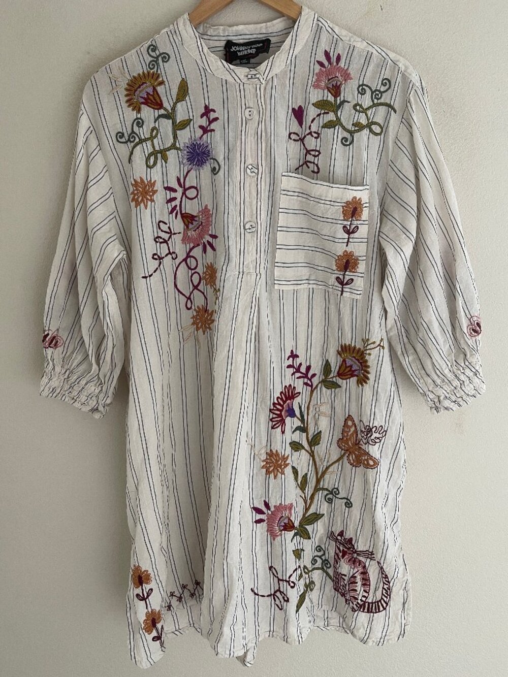JOHNNY WAS Blue Heavily & Whimsically Embroidered Button Down: Size XS; P2P: 22"